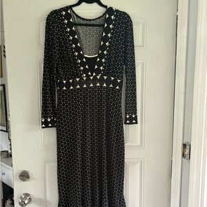 Elegant Black and White Patterned Dress
